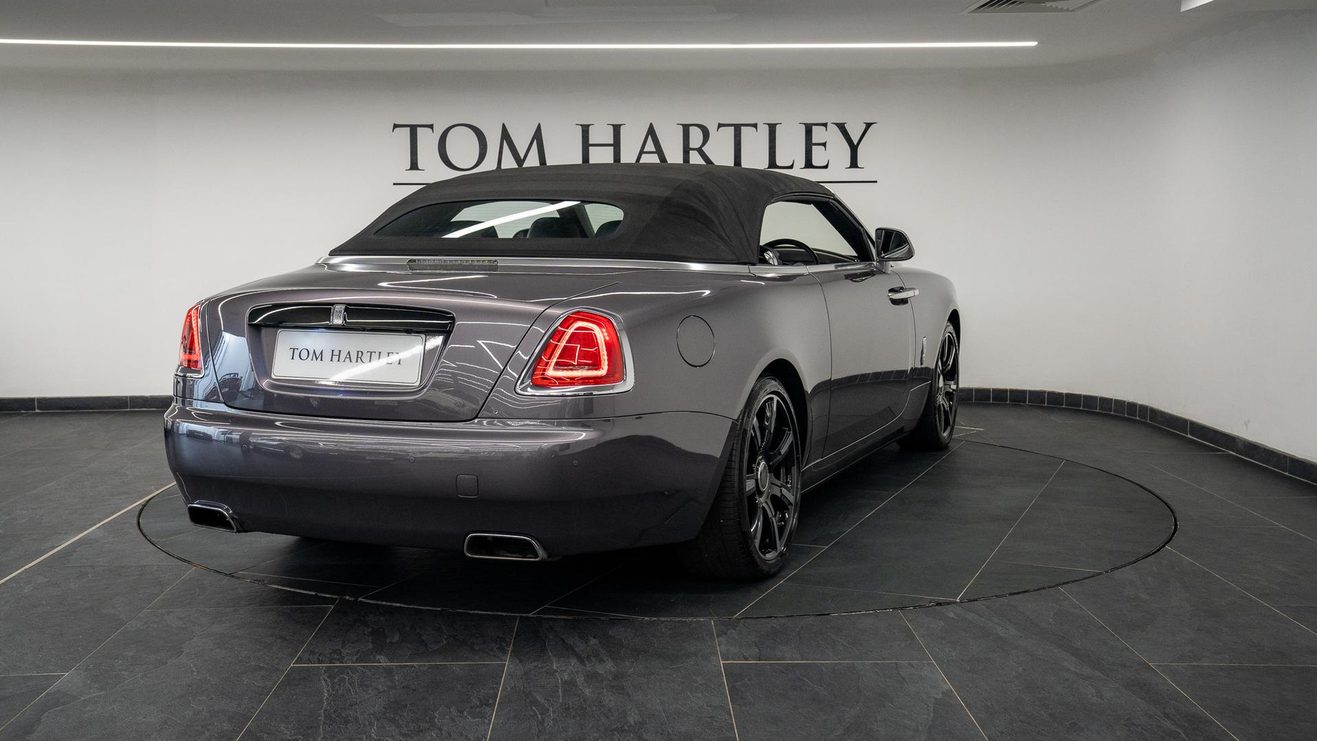 Rolls-Royce Dawn Photo eb49940b-d260-48ae-863f-80d52edab729.jpg