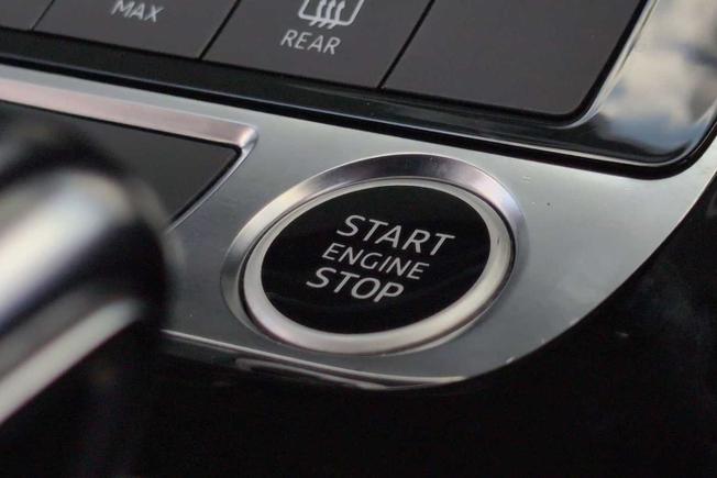 AUDI Q7 Photo 24