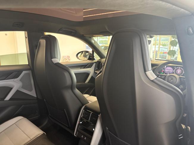 PORSCHE Cayenne Photo 40