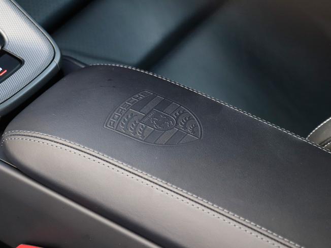PORSCHE 911 Photo 27