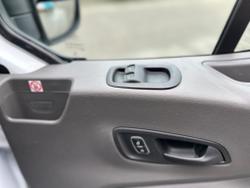 Ford Transit Photo 11