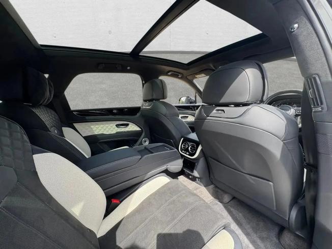BENTLEY Bentayga Photo 13