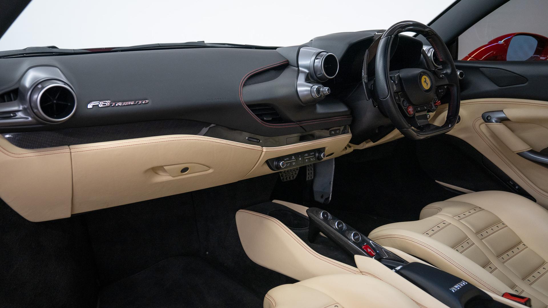 Ferrari F8 Photo eb735022-e35e-4ab5-a9ef-d4ff596f205c.jpg
