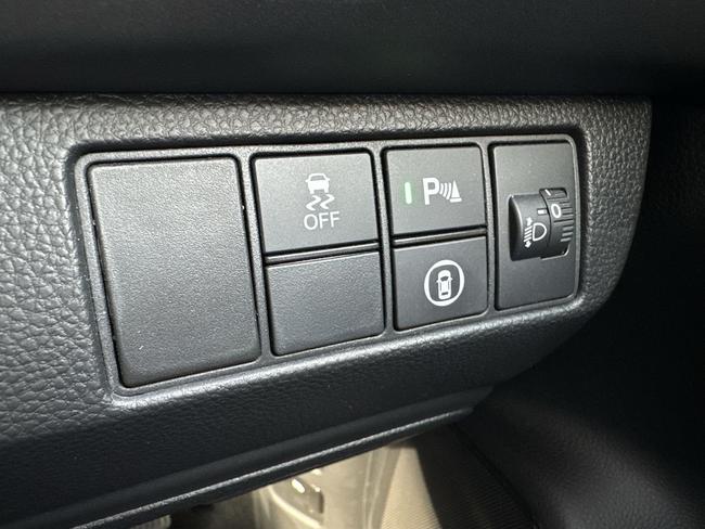 Honda HR-V Photo eb7512d3-22fb-4510-8aac-b81cb2e0ccae.jpg