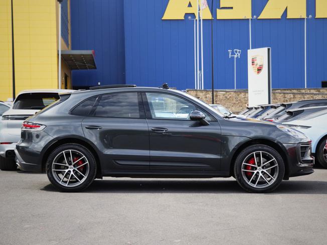 PORSCHE Macan Photo 45