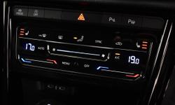 Volkswagen T-ROC Photo 8