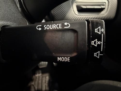 Renault Captur Photo eb988f41-c57d-4907-b479-9c8aa000ad4c.jpeg