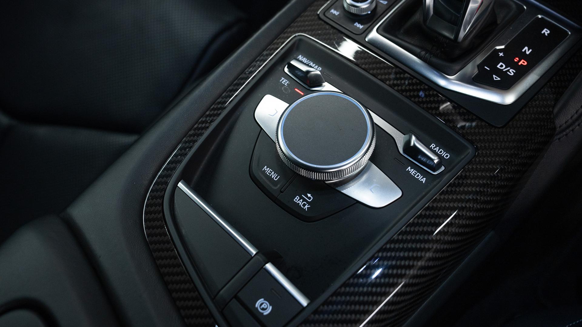 Audi R8 Photo eb9f8bee-c71b-4408-a7f8-a4a8cbabef8b.jpg