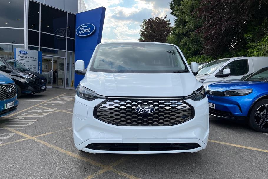 Used Ford E-TRANSIT CUSTOM CUSTOMBEV01 29