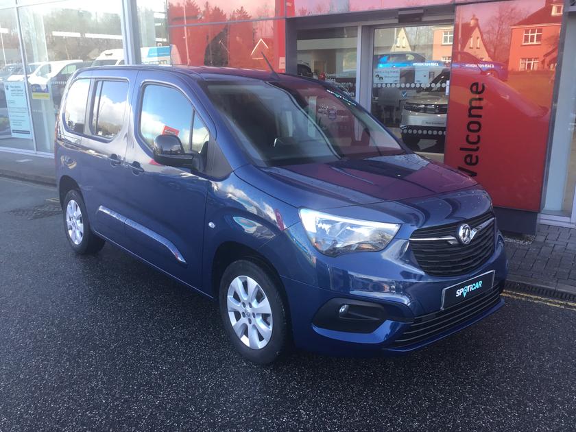 Vauxhall Combo Life Photo ebc3133e-b39b-42f0-9cee-df9be6efbd28.jpg