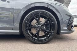 VOLKSWAGEN Golf Photo 5