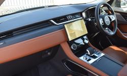 Jaguar F-PACE Photo 11