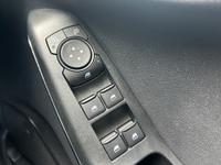 Ford Fiesta Photo 34