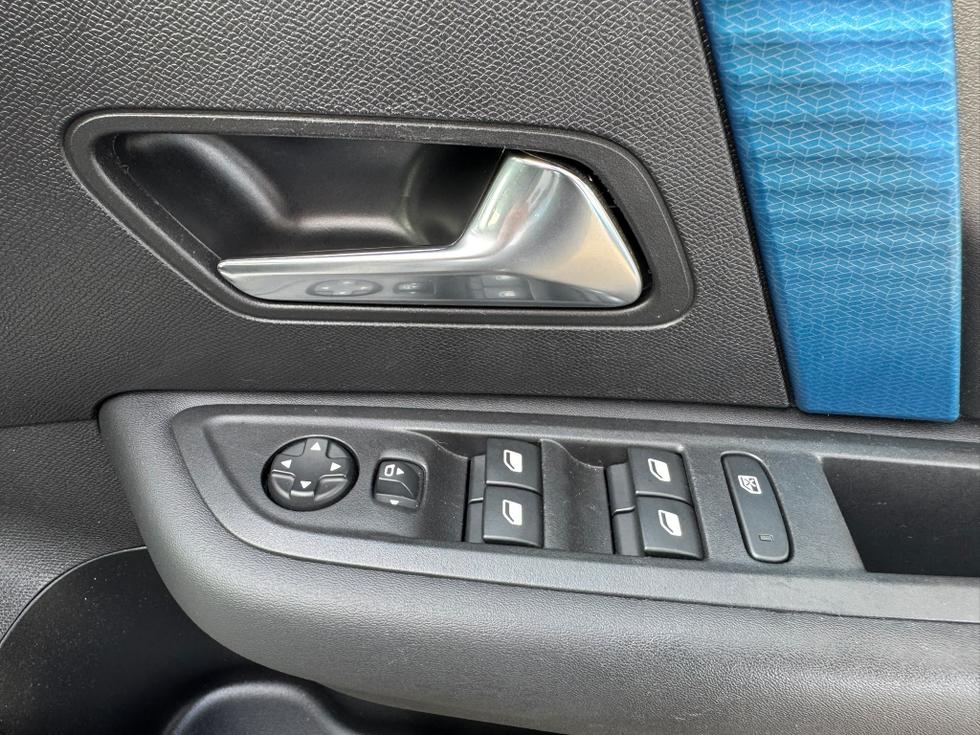 Citroen e-C4 X Photo ebe3d9a6-8fcd-4860-be44-70500416ef5e.jpeg
