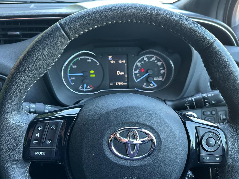Used Toyota Yaris AJ19EKR 37