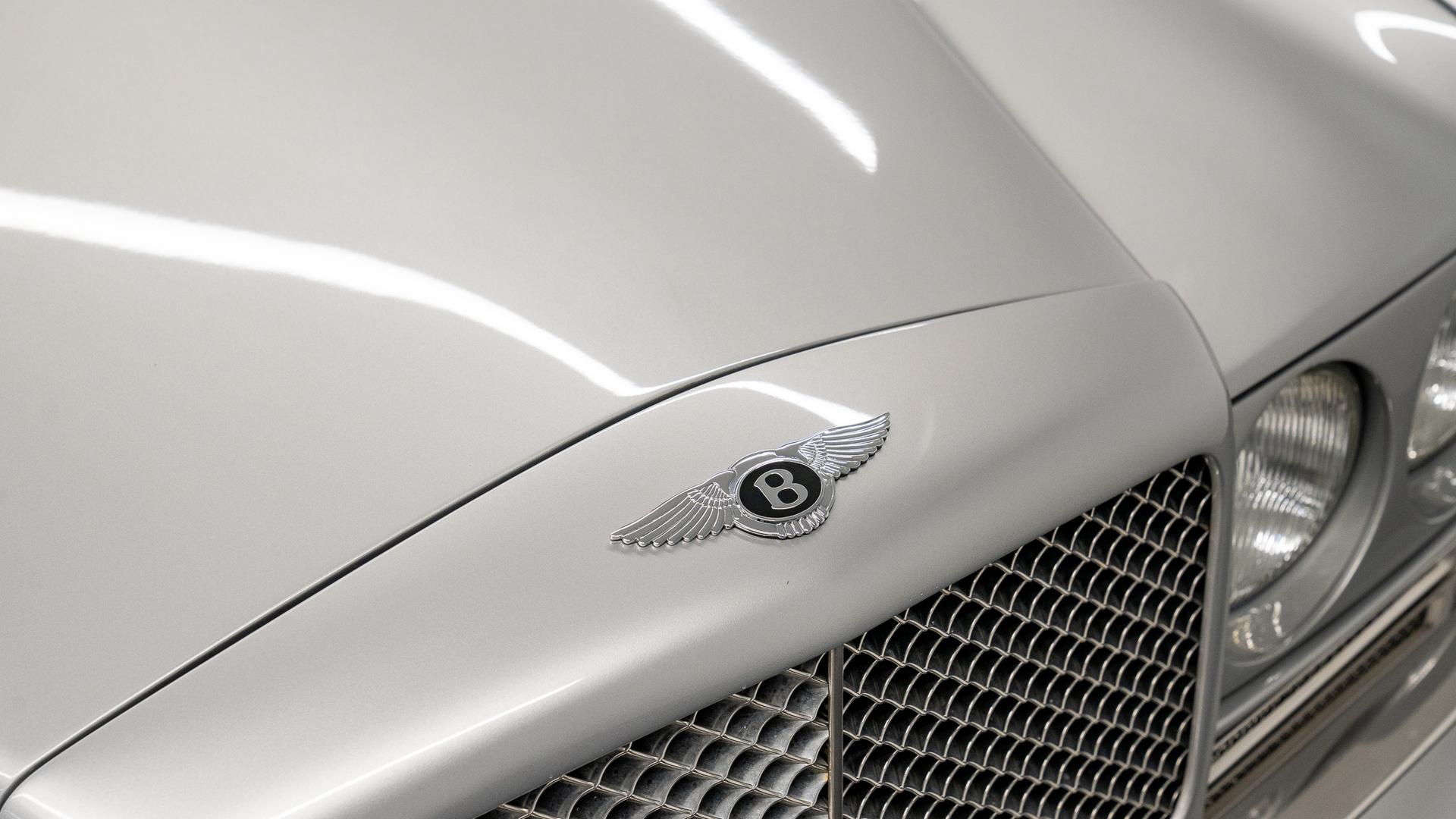 Bentley Continental Photo ec35dd56-b616-4819-bb7f-3f434dd08192.jpg