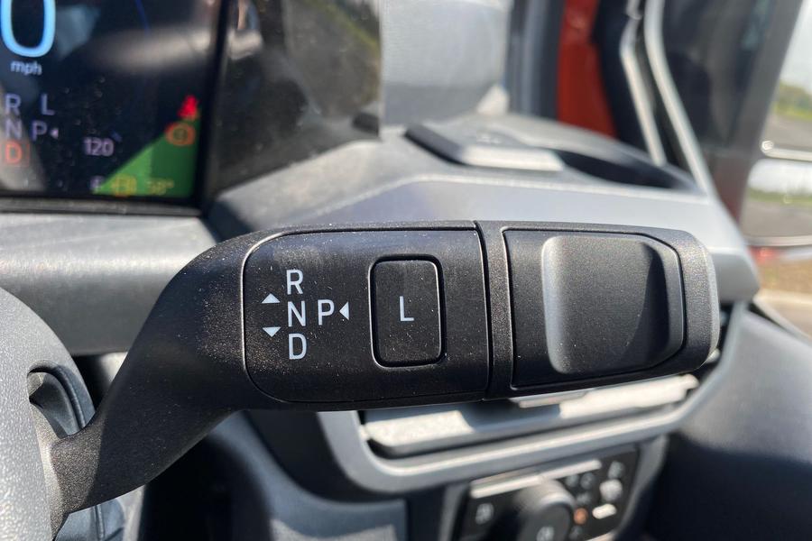 Ford TRANSIT CUSTOM Photo ec50ecb1-a99d-4176-93a5-ac7b444d31a9.jpg