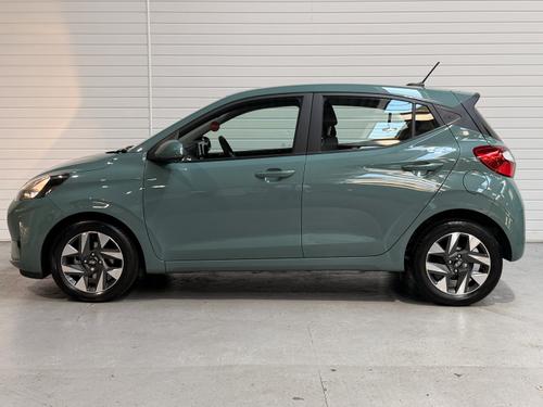 Hyundai i10 Photo ec6b2c44-0f37-4860-8fa9-e301b6524ba2.jpeg