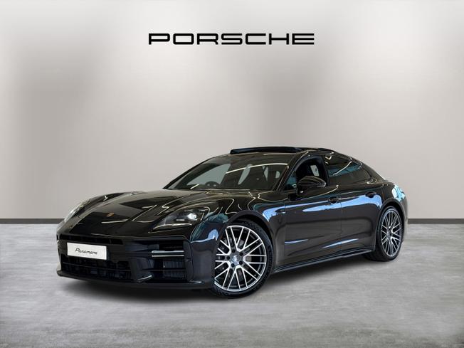 PORSCHE Panamera Photo 7