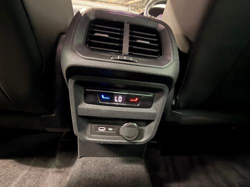 Volkswagen Tiguan Photo ec7d09b2-b9b9-479b-babb-0897b2d88fc1.jpeg
