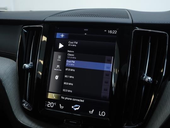 Volvo XC60 Photo ec98e7b4-cd77-4b47-afbf-c2dd48ea1868.jpg