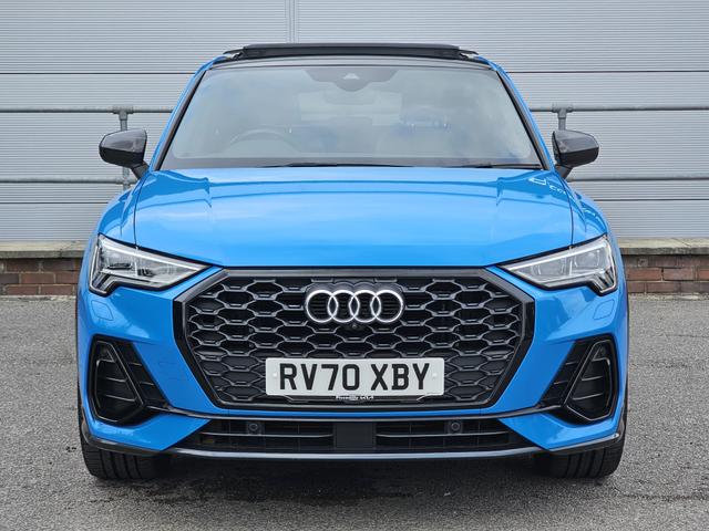 Audi Q3 Photo eca81352-7eb7-4f14-88cb-5ab43fae2b36.jpg