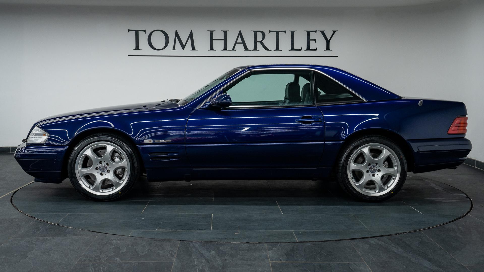Mercedes-Benz SL320 Photo ecaf247c-6f3e-4ba6-a30c-db4a307cf628.jpg