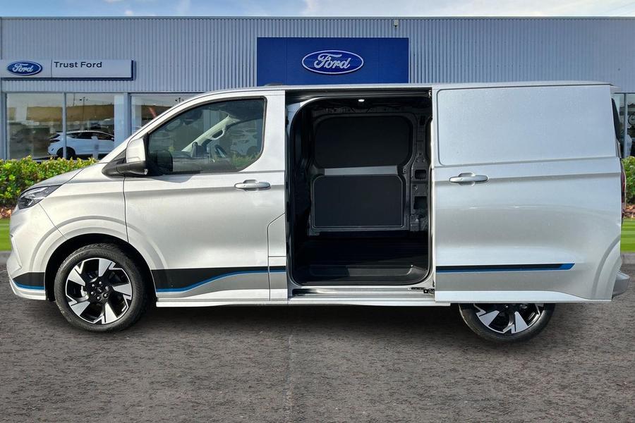 Ford TRANSIT CUSTOM Photo ecc628a5-20a7-44b1-878a-50e17696e712.jpg