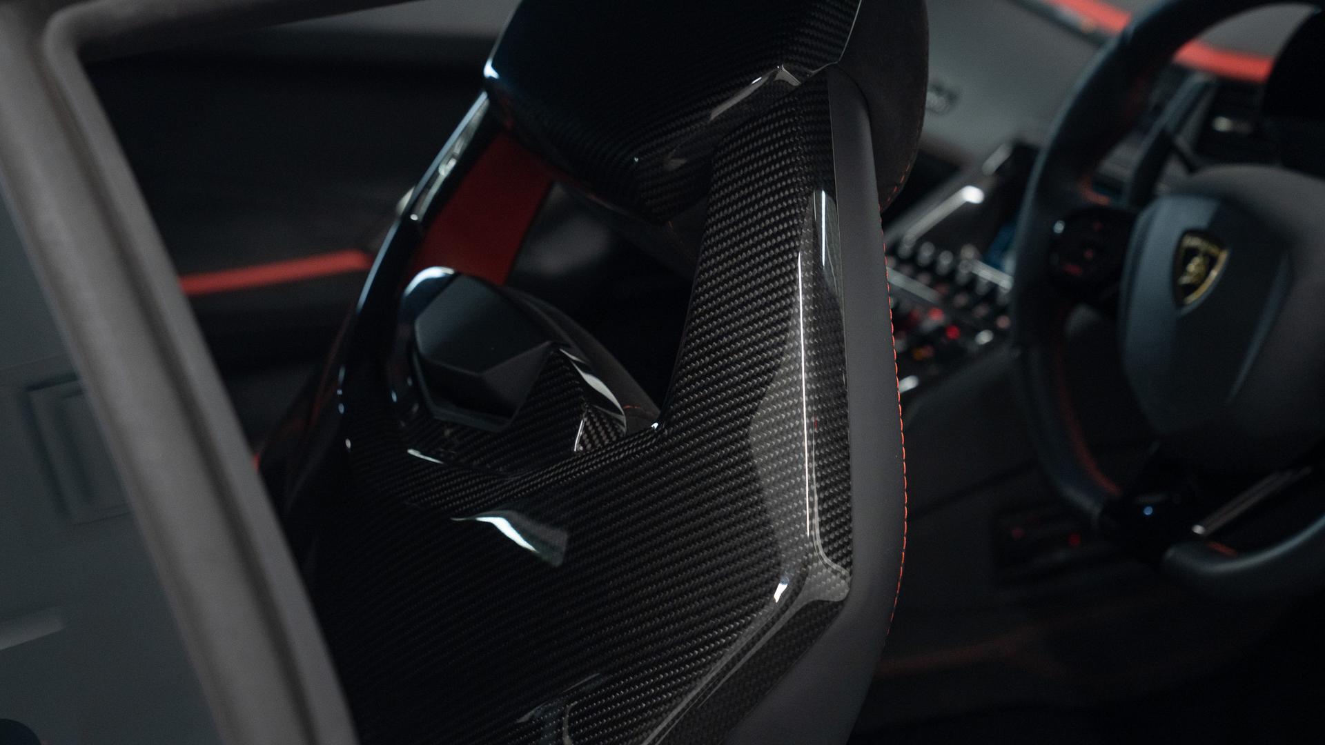 LAMBORGHINI Aventador Photo ecd060ec-1b2e-419d-b409-0688bd447646.jpg
