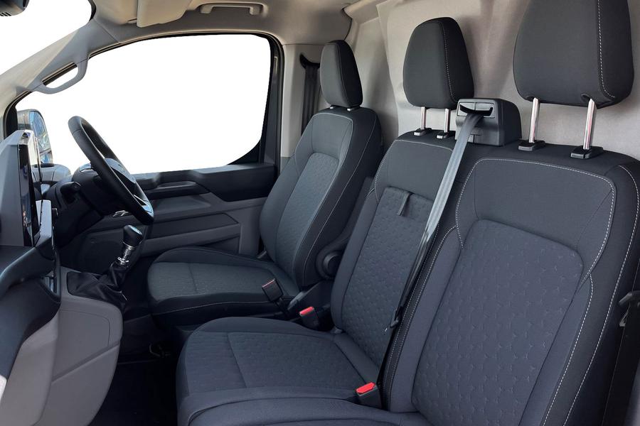 Ford TRANSIT CUSTOM Photo ece8a721-7332-4f21-9884-ac470e50d1f2.jpg