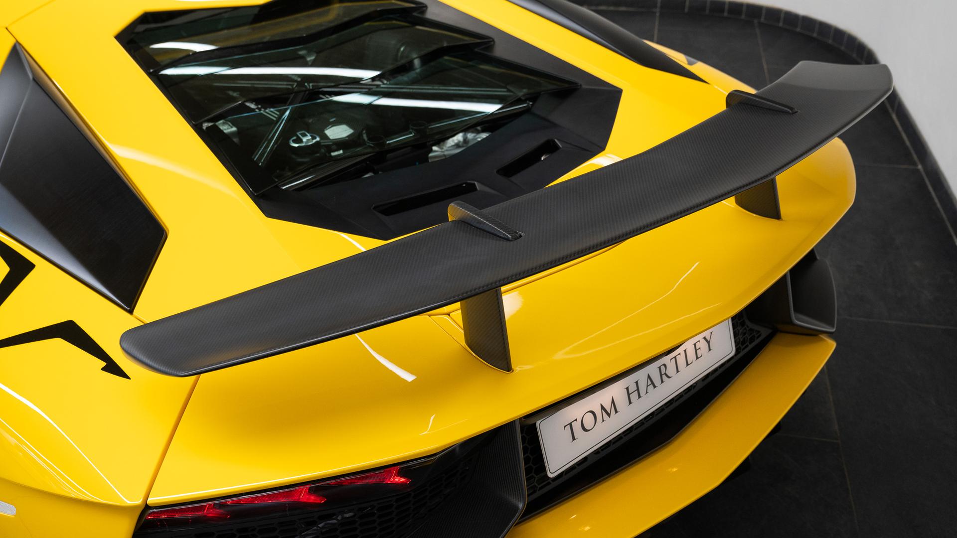 LAMBORGHINI Aventador Photo ecf1977d-a124-4a33-b101-4a28279ca1fb.jpg