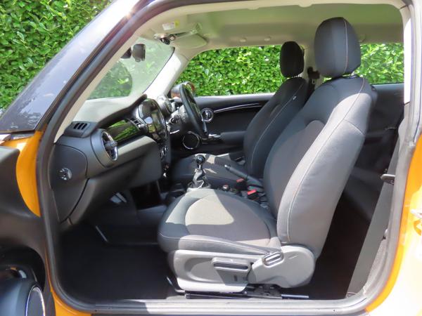 Used MINI Hatch GV15RNE 15