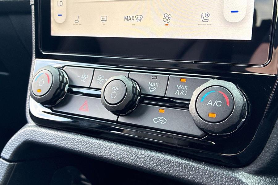 Ford RANGER Photo ecfe36cf-df61-4597-852e-2266794e14ca.jpg