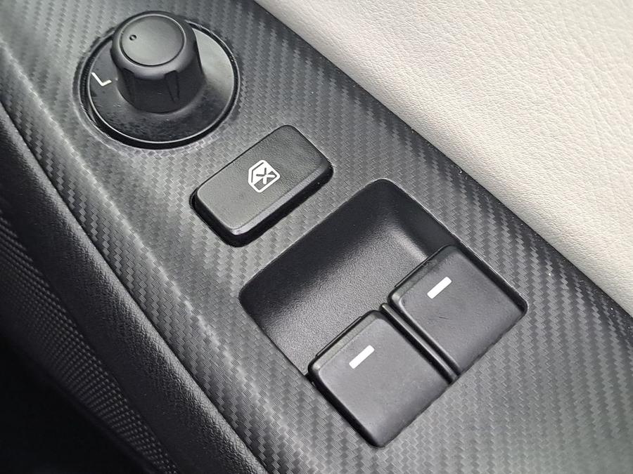 Mazda MX-5 Photo ed082b38-0507-486f-8ce5-32ac2cae8115.jpg