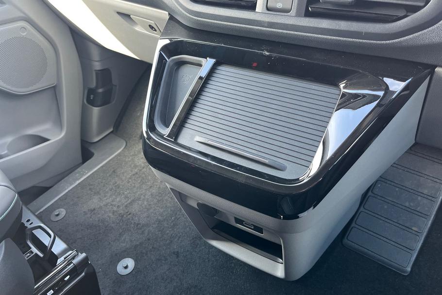 Used Ford TRANSIT CUSTOM L2DCIVSPORT1 30