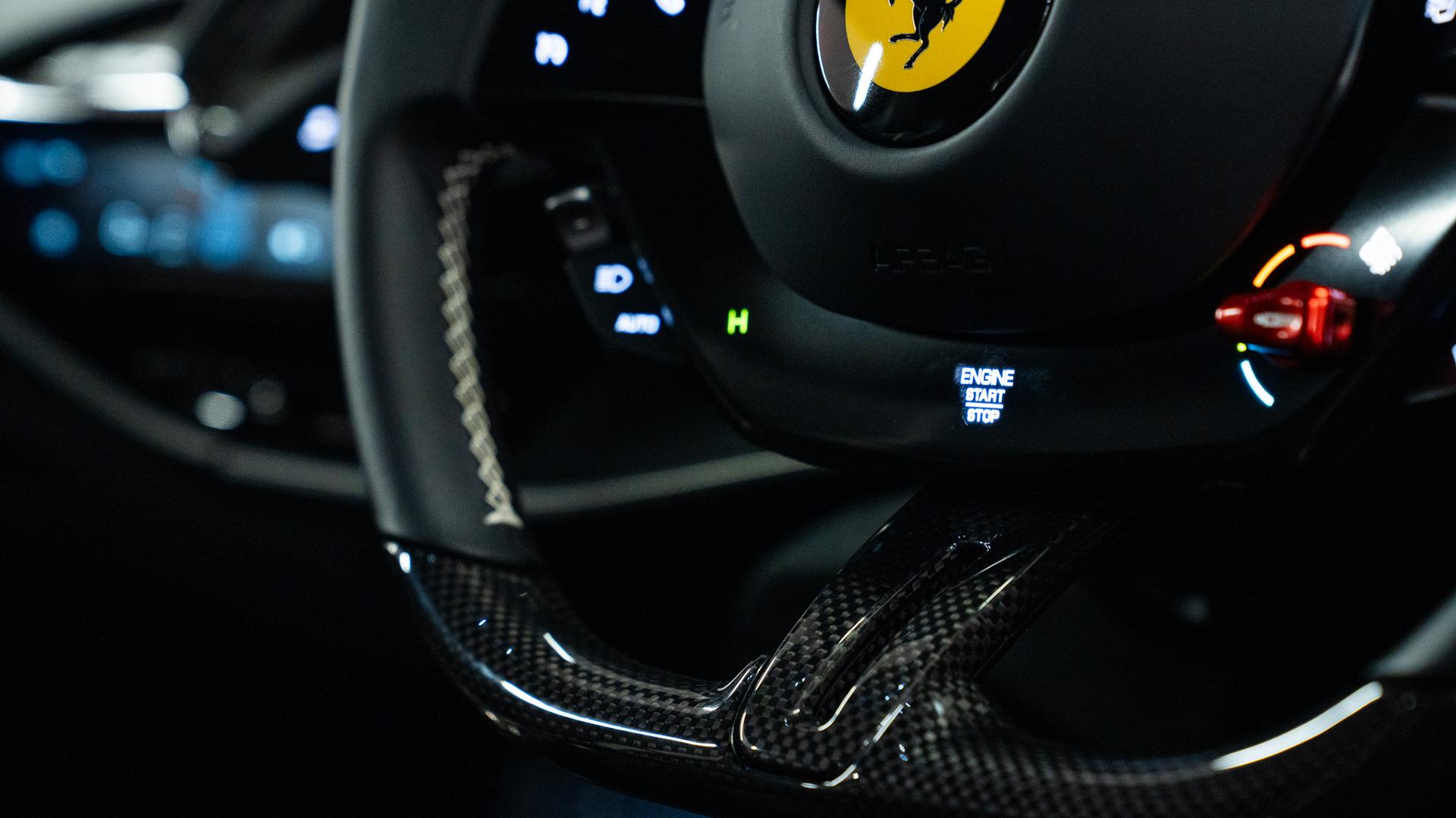 Ferrari SF90 Photo ed114973-c255-4344-9904-fcf250a371f1.jpg
