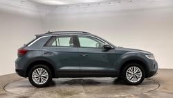 Volkswagen T-Roc Photo 4