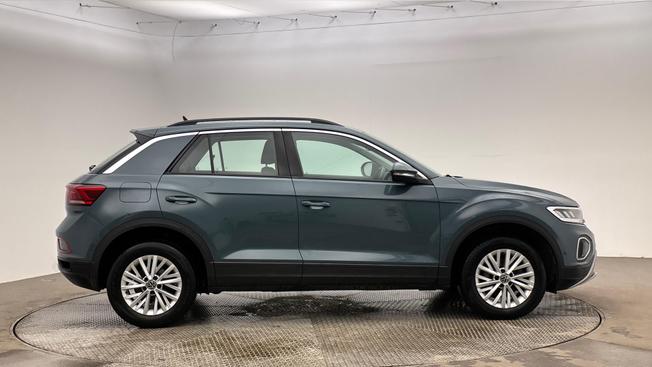Volkswagen T-Roc Photo 4