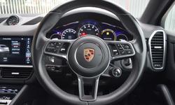 Porsche CAYENNE Photo 15