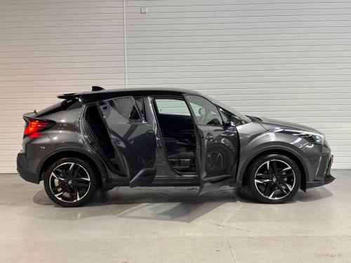 Toyota C-HR Photo ed3c3613-2892-4613-bcc3-e5fb4e04dfe0.jpeg