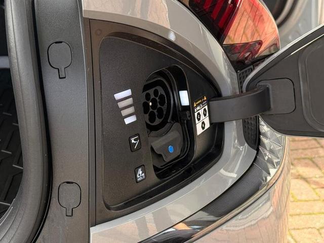 Kia EV6 Photo ed3de320-1783-459d-9906-0df854e9e456.jpg