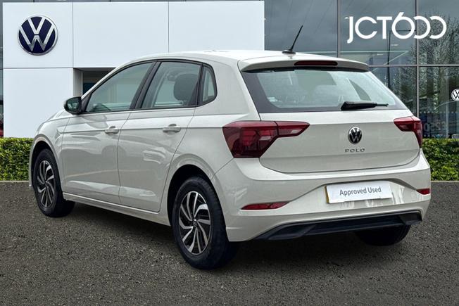 VOLKSWAGEN Polo Photo 3