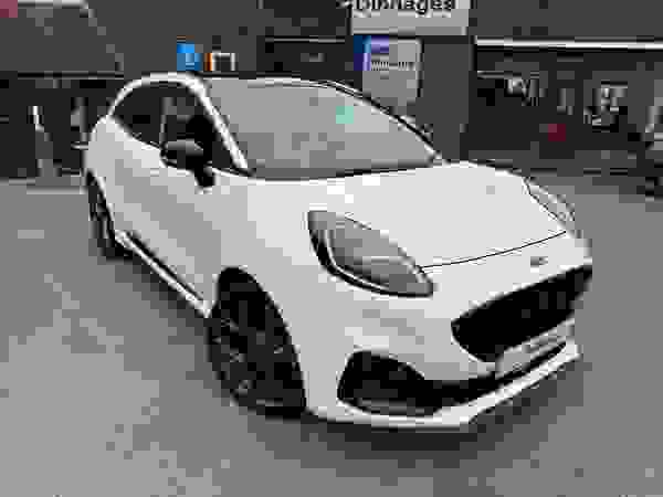 Used 2024 Ford Puma 1.0T EcoBoost MHEV ST SUV 5dr Petrol Hybrid DCT Euro 6 (s/s) (170 ps) Frozen White at Dinnages