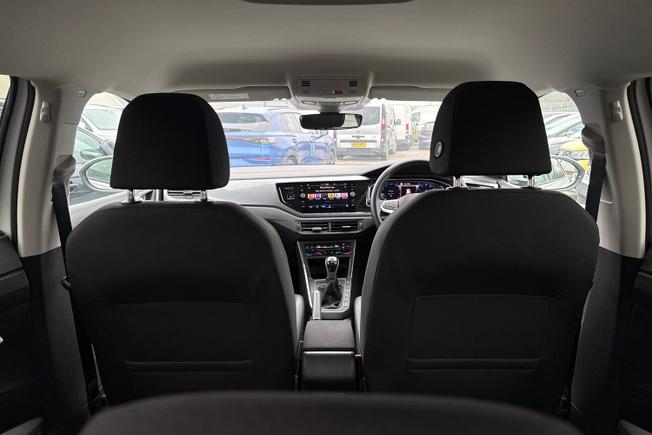VOLKSWAGEN Taigo Photo 38