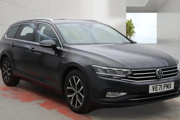 Used 2022 Volkswagen PASSAT 2.0 TDI EVO SCR SEL 5dr Grey at SERE Motors