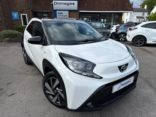 Used 2023 Toyota Aygo X 1.0 VVT-i Edge Hatchback 5dr Petrol Manual Euro 6 (s/s) (72 ps) White at Dinnages