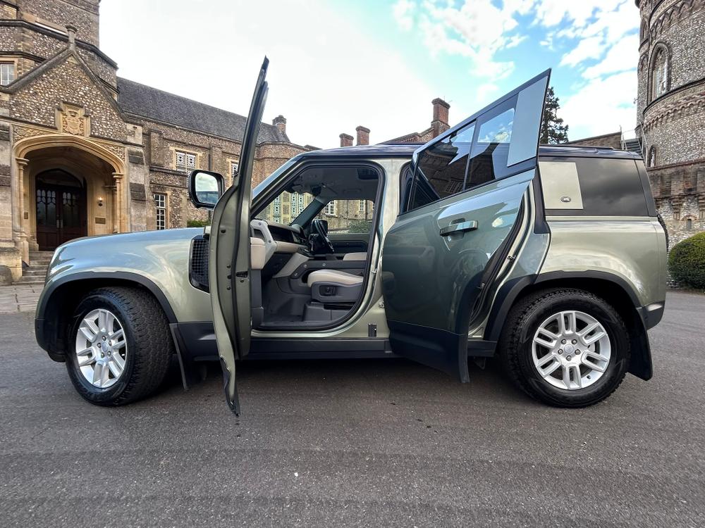 Used Land Rover Defender 110 LB21APX 23
