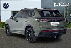 VOLKSWAGEN Tiguan Photo 3