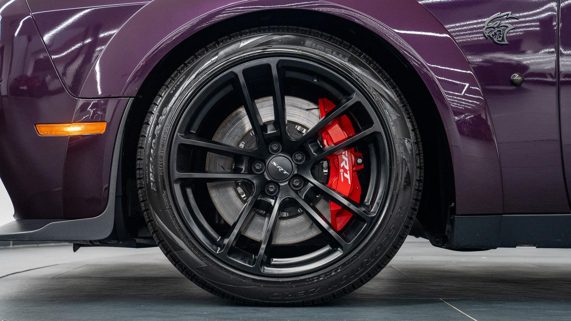 Dodge Challenger Photo eda90b66-e586-403f-9ed4-f3b27a7e46a3.jpg