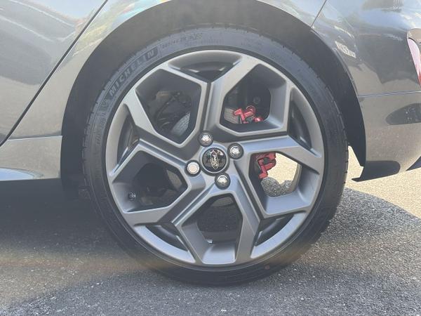 Ford FIESTA Photo 34